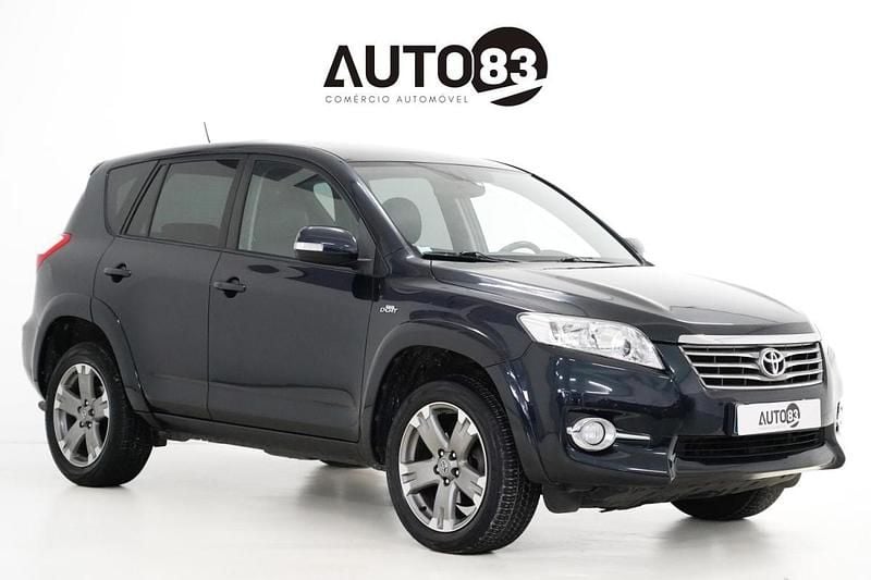 Azul Usado 2011 Toyota RAV4 | € 17.990 - Imagem 1/4