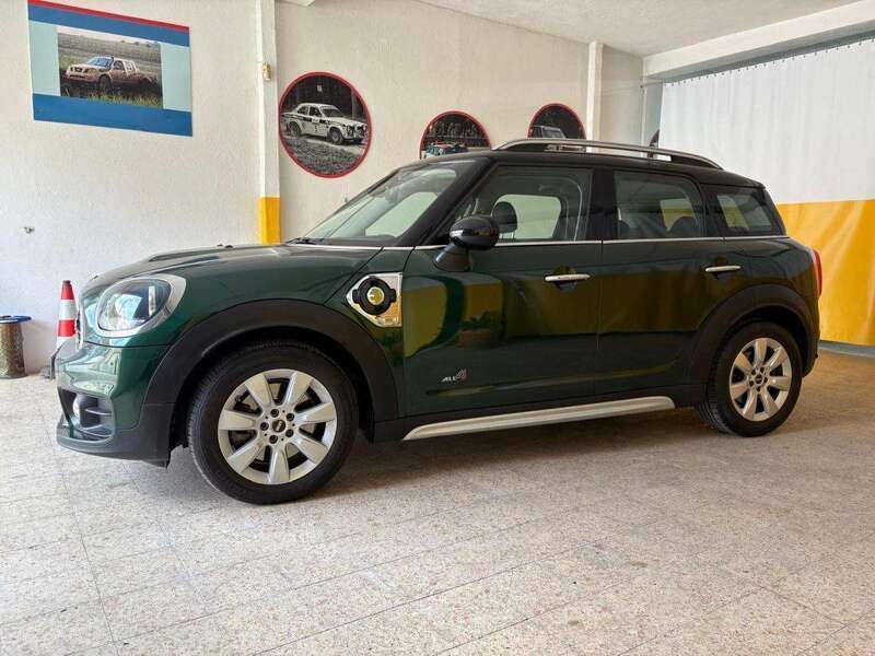 Usado Mini Countryman 136 HP (100 kW) 2018 Verde SUV