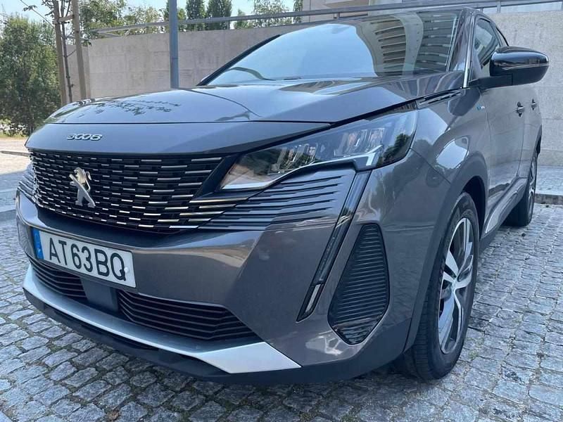 Cinzento Usado 2022 Peugeot 3008 Citadino | € 28.500 - Imagem 1/4