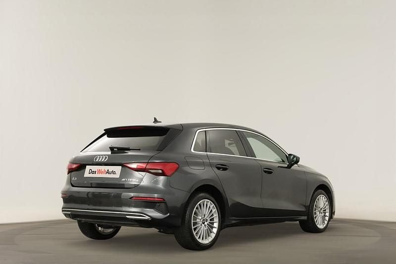 Usado Audi A3 Sportback e-tron Advanced 150 HP (110 kW) 2024 Cinzento Citadino