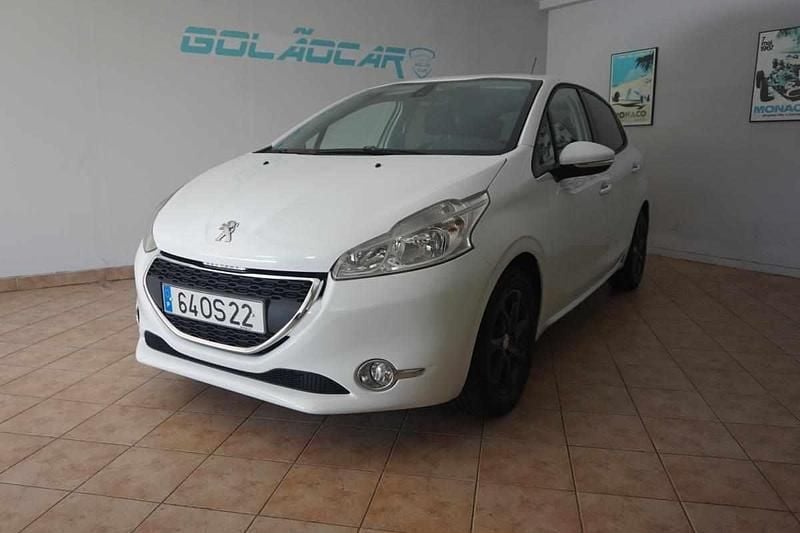 Usado Peugeot 208 68 HP (50 kW) 2014 Branco Citadino