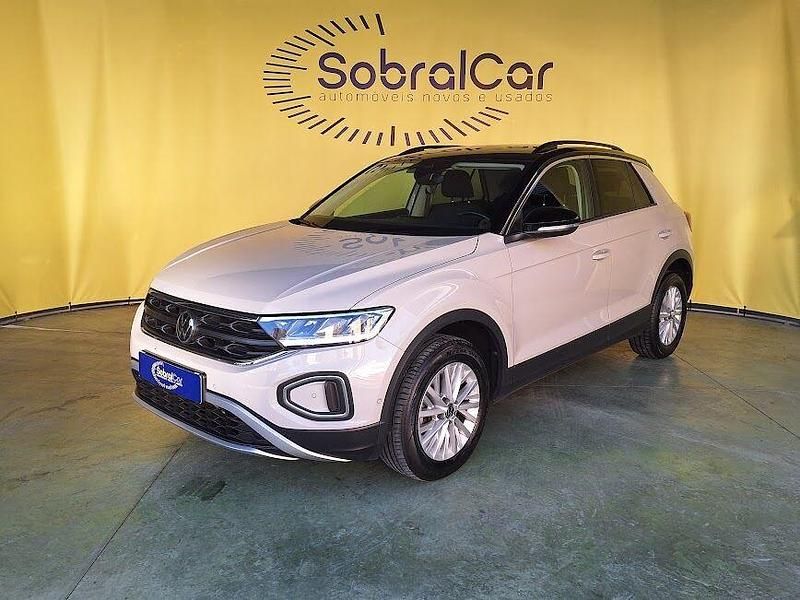 Bege Usado 2023 VW T-Roc Style SUV | € 23.000 (Preço justo) - Imagem 1/4