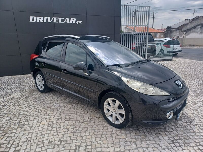 Usado Peugeot 207 Premium 90 HP (66 kW) 2008 Preto Carrinha