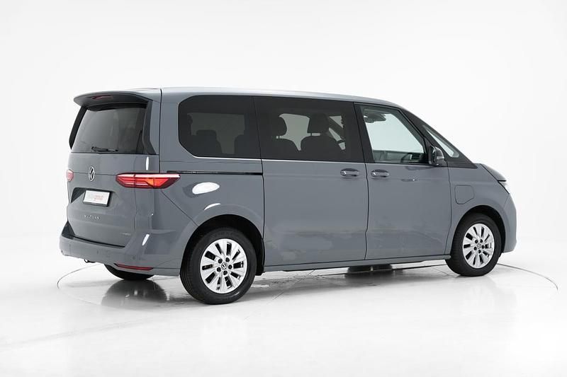 Usado VW Multivan Life 217 HP (159 kW) 2022 Cinza Van