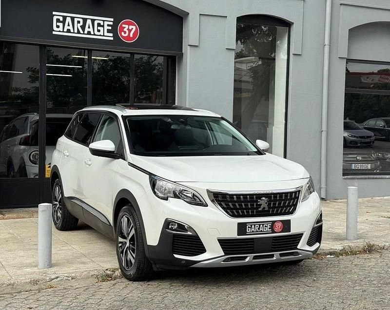 Branco Usado 2020 Peugeot 5008 Allure Monovolume | € 21.990 (Super Preço) - Imagem 1/4