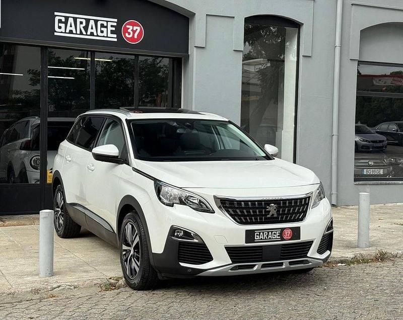 Branco Usado 2020 Peugeot 5008 Monovolume | € 21.990 (Super Preço) - Imagem 1/4
