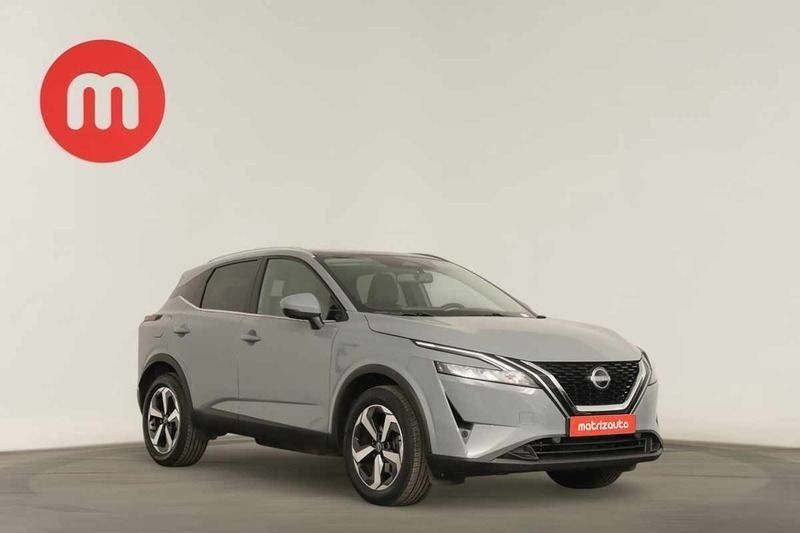 Cinzento Usado 2024 Nissan Qashqai SUV | € 28.499 (Preço justo) - Imagem 1/4