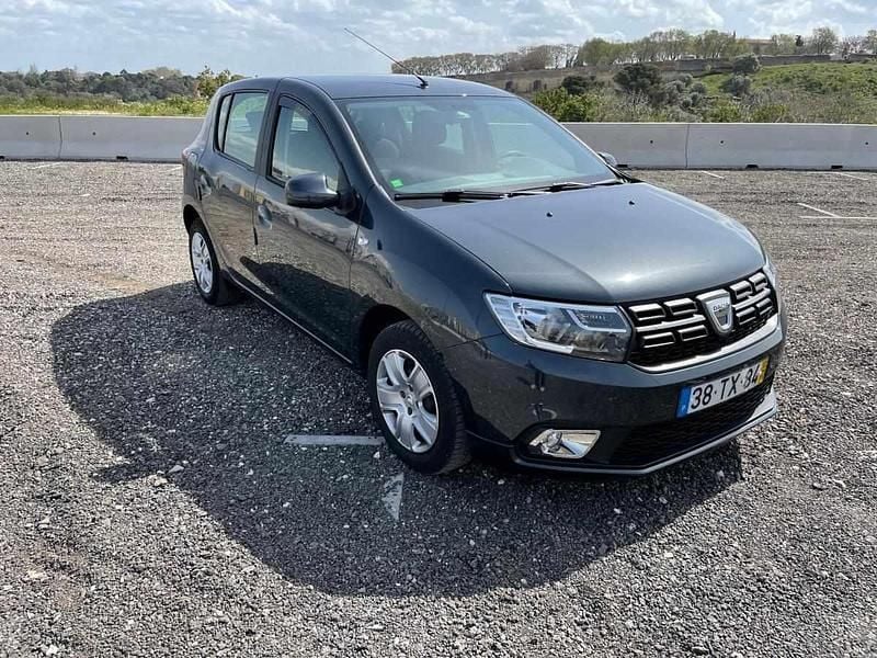 Cinzento Usado 2017 Dacia Sandero Citadino | € 9.400 (Bom preço) - Imagem 1/4