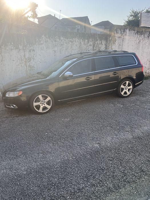 Usado 2010 Volvo V70 Carrinha | € 9.000 - Imagem 1/4