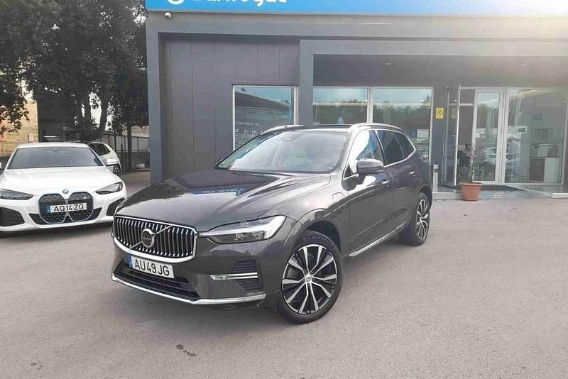 Cinzento Usado 2022 Volvo XC60 Plus SUV | € 46.990 (Preço justo) - Imagem 1/4