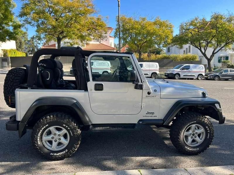 Usado Jeep Wrangler 143 HP (105 kW) 2003 Cinzento SUV