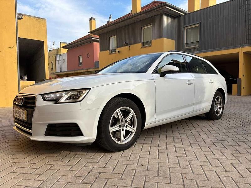 Usado Audi A4 150 HP (110 kW) 2019 Carrinha