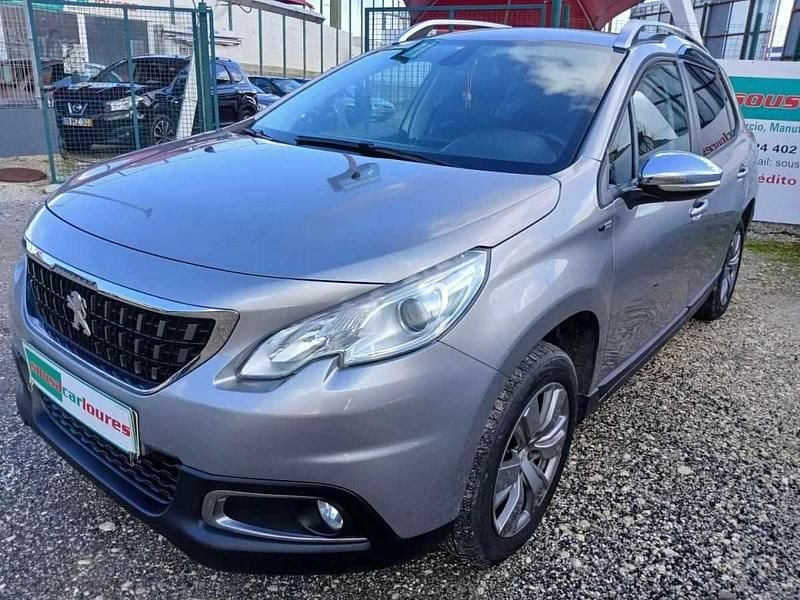 Usado Peugeot 2008 Style 82 HP (60 kW) 2016 Cinzento SUV