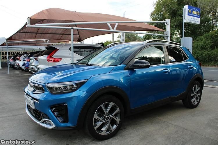 Azul Usado 2022 Kia Stonic GT-Line SUV | € 18.900 (Preço justo) - Imagem 1/1