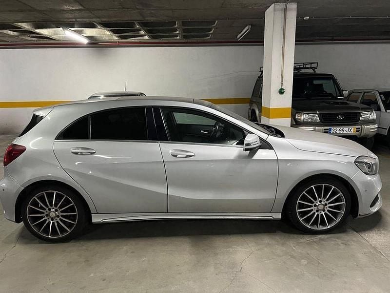 Usado 2018 Mercedes A180 AMG line Sedan | € 21.000 (Super Preço) - Imagem 1/4