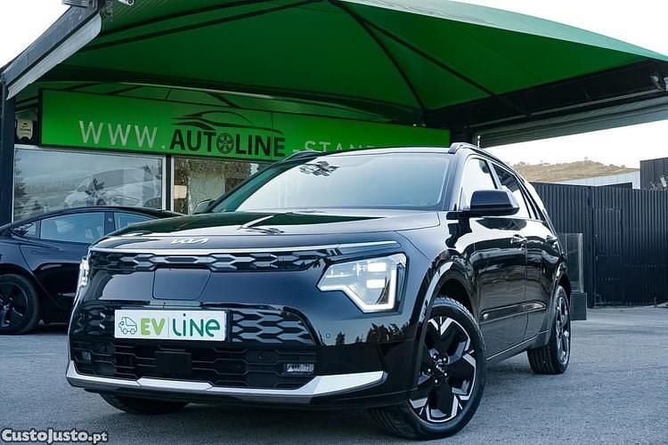 Preto Usado 2023 Kia e-Niro Premium SUV | € 31.500 (Preço elevado) - Imagem 1/1