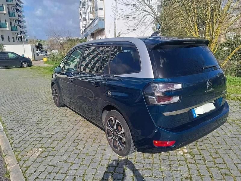 Usado Citroën C4 Picasso 131 HP (96 kW) 2020 Verde Monovolume