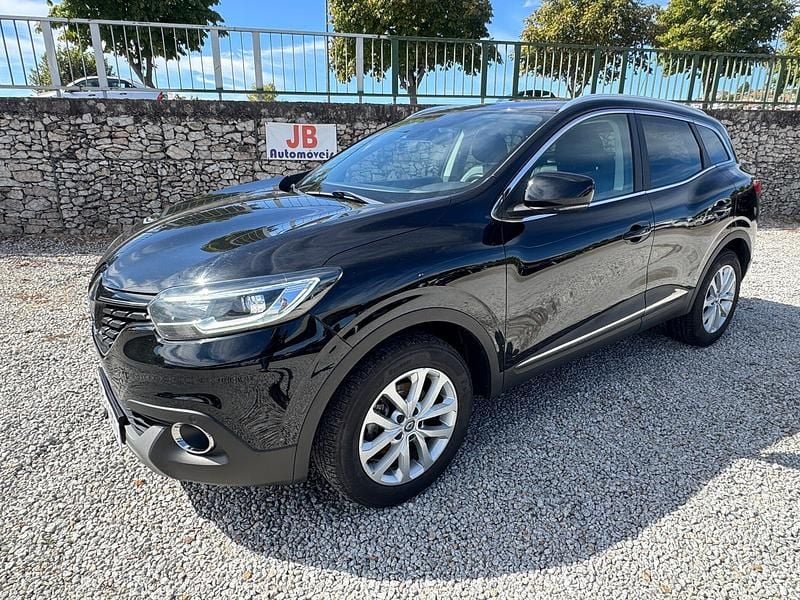 Preto Usado 2015 Renault Fluence Sedan | € 14.950 - Imagem 1/4