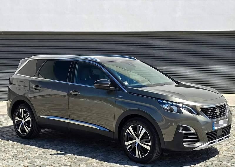 Usado Peugeot 5008 GT-line 130 HP (95 kW) 2020 Cinza Monovolume