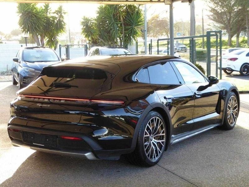 Usado Porsche Taycan 350 kW (476 HP) 2022 Branco Sedan