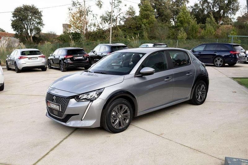Usado Peugeot e-208 100 kW (136 HP) 2020 Antracite Citadino