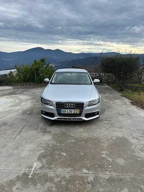 Usado 2011 Audi A4 Sedan | € 13.000 - Imagem 1/4