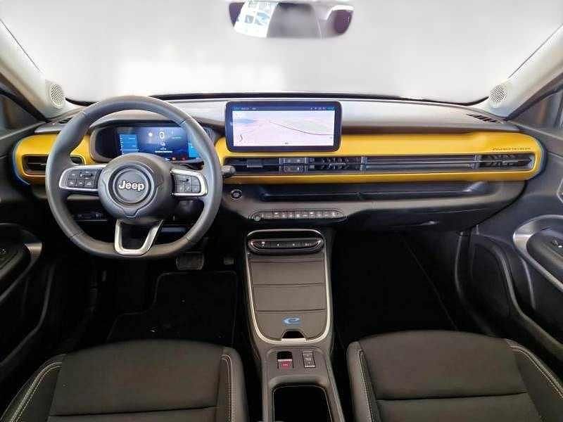 Usado Jeep Avenger EV 114 kW (156 HP) 2023 Cinzento SUV