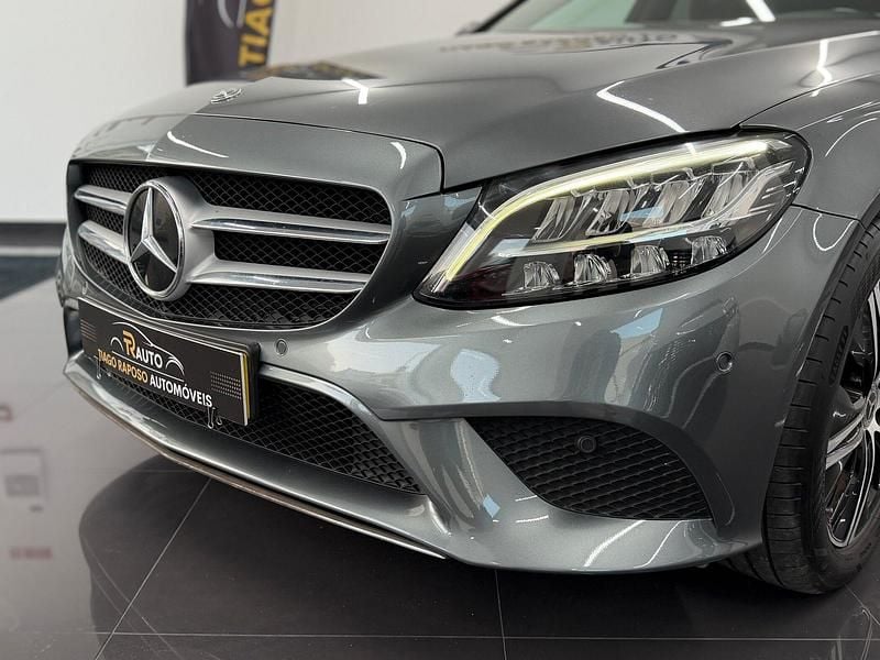 Usado Mercedes C220 Avantgarde 194 HP (142 kW) 2019 Cinza Carrinha