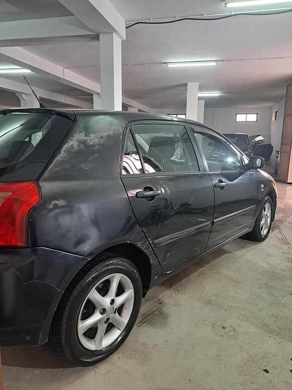 Usado Toyota Corolla 97 HP (71 kW) 2002 Preto Carrinha