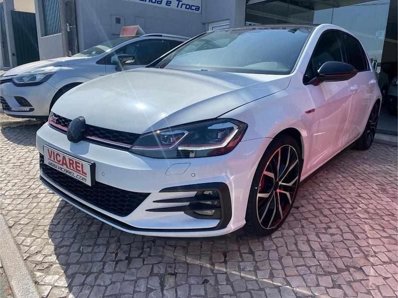 Branco Usado 2018 VW Golf VII | € 26.000 (Preço elevado) - Imagem 1/4