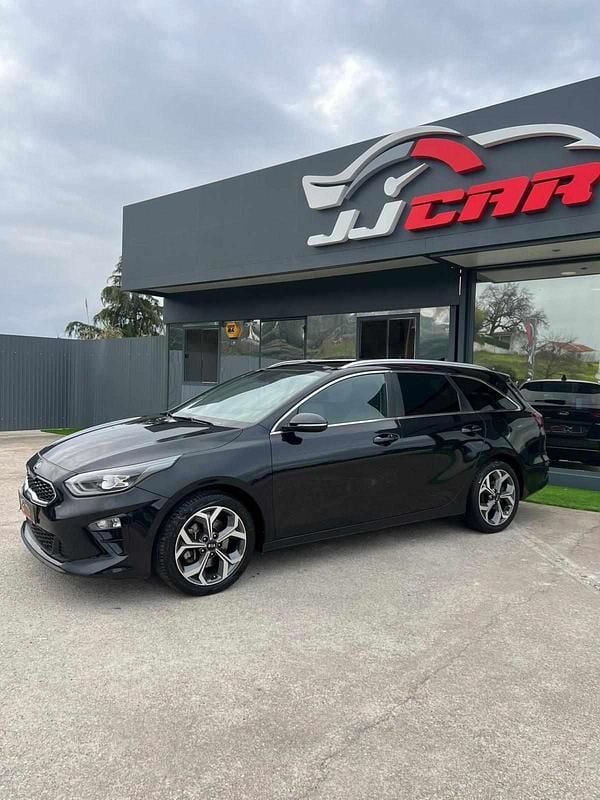 Usado Kia Ceed Sportswagon 120 HP (88 kW) 2019 Preto Carrinha