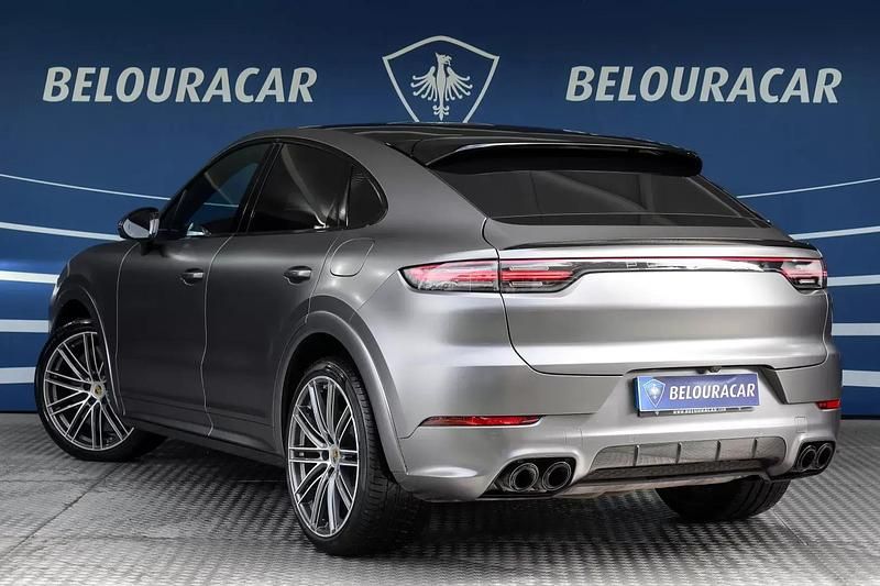 Usado Porsche Cayenne Turbo S 680 HP (500 kW) 2021 Cinzento SUV