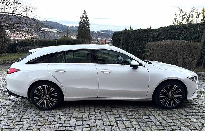 Usado Mercedes CLA180 110 HP (80 kW) 2016 Preto Sedan
