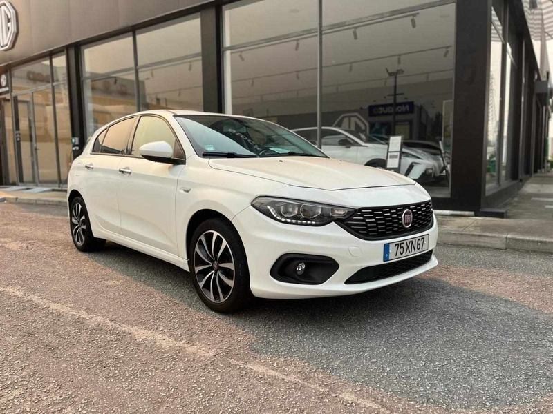Branco Usado 2019 Fiat Tipo | € 14.900 (Preço elevado) - Imagem 1/4