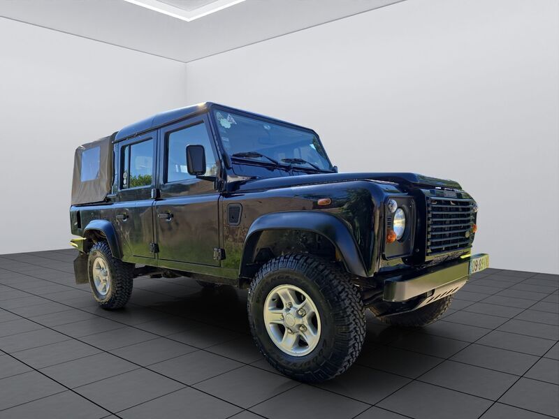 Preto Usado 2004 Land Rover Defender SUV | € 48.000 - Imagem 1/4