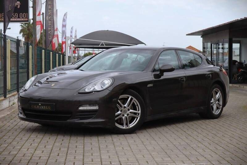 Preto Usado 2011 Porsche Panamera Sedan | € 29.990 - Imagem 1/4