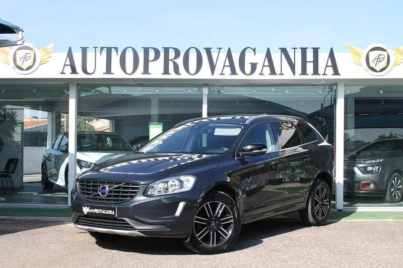 Cinza Usado 2017 Volvo XC60 Dynamic SUV | € 22.500 (Preço justo) - Imagem 1/4