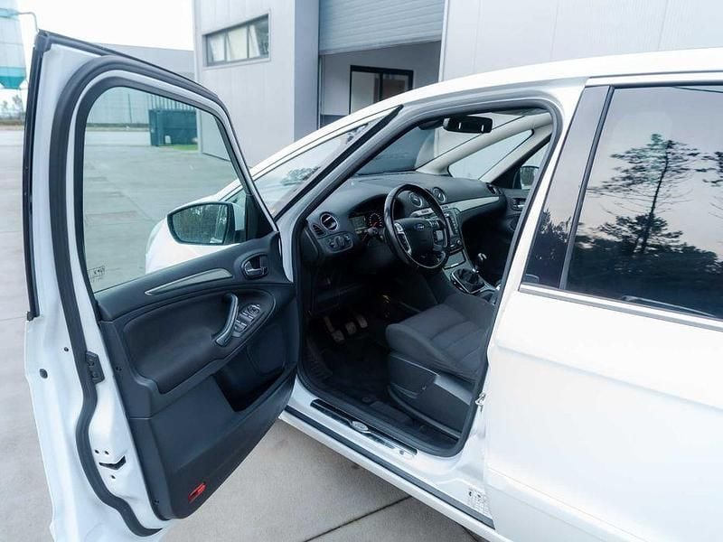 Usado Ford S-MAX S 160 HP (117 kW) 2014 Monovolume