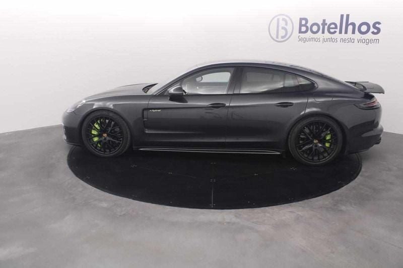 Usado Porsche Panamera 680 HP (500 kW) 2017 Cinzento Sedan