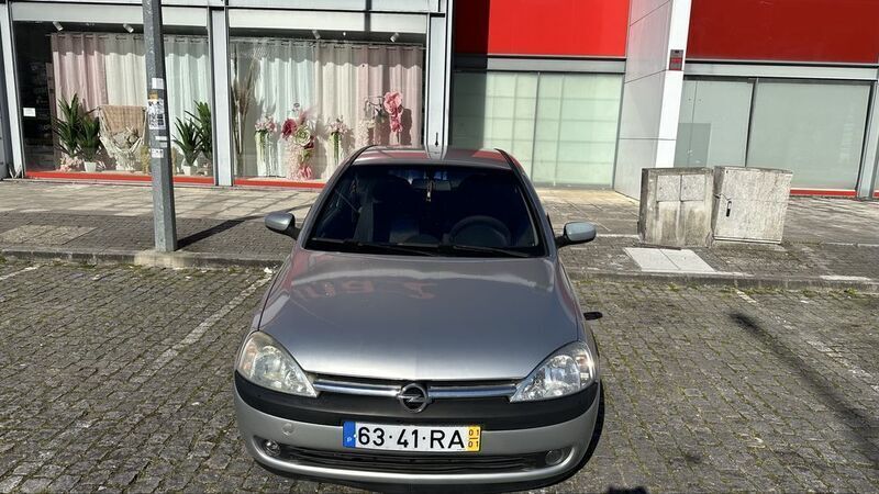 Usado 2001 Opel Corsa Sport | € 1.500 (Bom preço) - Imagem 1/4