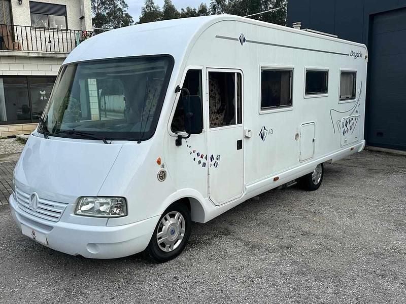 Branco Usado 2004 Fiat Ducato Van | € 29.750 (Caro) - Imagem 1/4