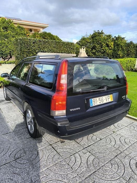 Usado 2002 Volvo V70 Carrinha | € 2.500 - Imagem 1/4