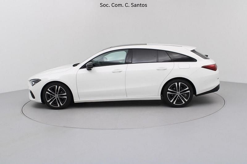 Usado Mercedes CLA200 Progressive 150 HP (110 kW) 2023 Branco Carrinha
