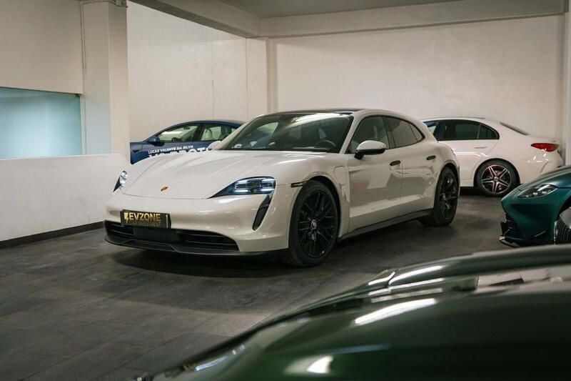 Cinzento Usado 2023 Porsche Taycan Sedan | € 74.990 (Super Preço) - Imagem 1/4