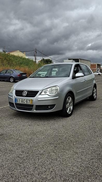 Usado 2005 VW Polo Highline Sedan | € 5.000 (Super Preço) - Imagem 1/4