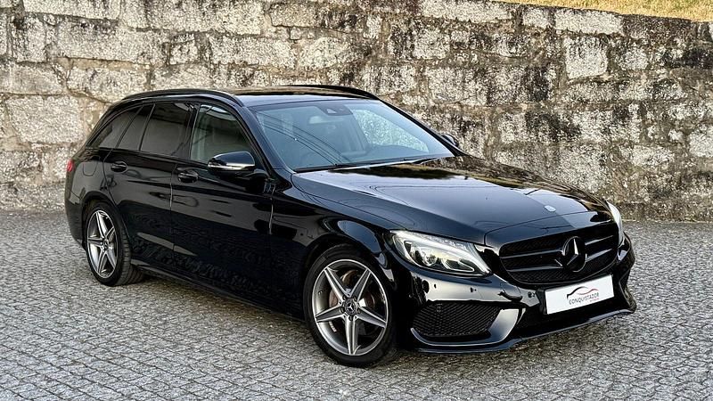 Preto Usado 2017 Mercedes C220 AMG line Carrinha | € 23.990 - Imagem 1/4