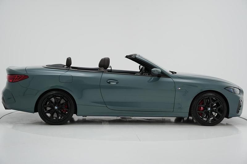 Usado BMW 420 190 HP (139 kW) 2024 Verde Cabrios