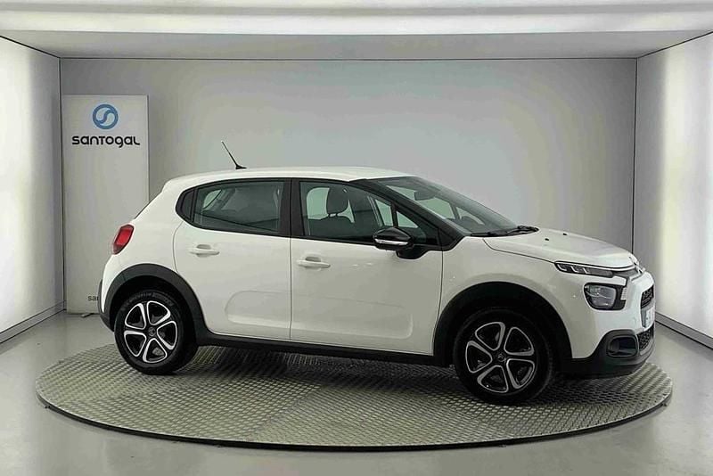 Branco Usado 2024 Citroën C3 PureTech Citadino | € 14.300 (Preço justo) - Imagem 1/4