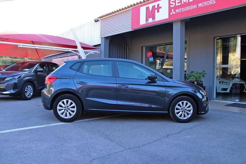 Usado Seat Ibiza 115 HP (84 kW) 2024 Cinza