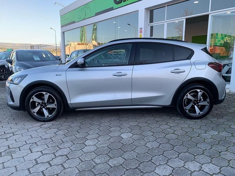 Usado Ford Focus Active X 125 HP (91 kW) 2022 Cinzento